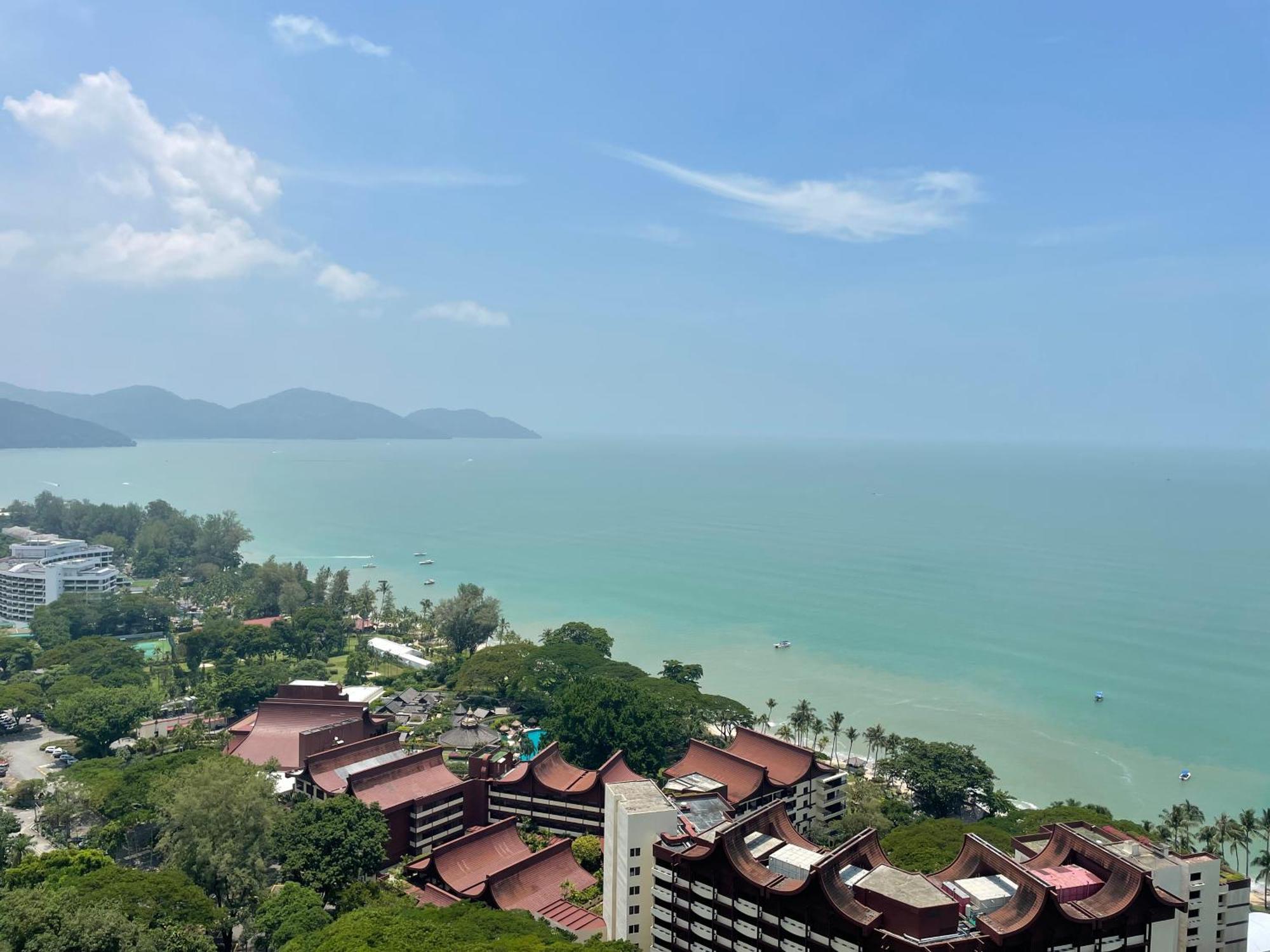 Appartement The Ferringhi Sea View At Sri Sayang à Batu Ferringhi Extérieur photo